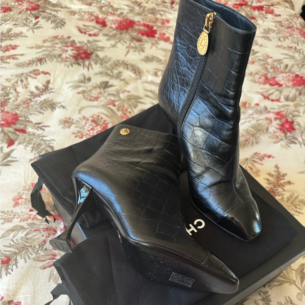 CHANEL RUNWAY HEELED BOOTS